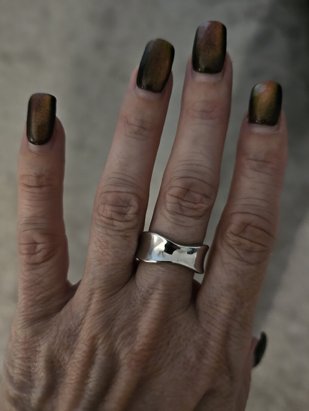 Lia Sophia Sculptural Silver Band - Picture 3 of 3